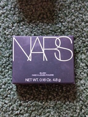 NARS Blush Compact Color 4013 Orgasm.